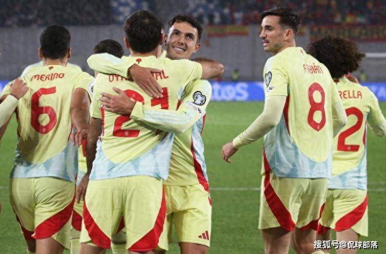 欧预赛：土耳其队大胜马耳他，力夺小组头名！(土耳其欧预赛战绩)